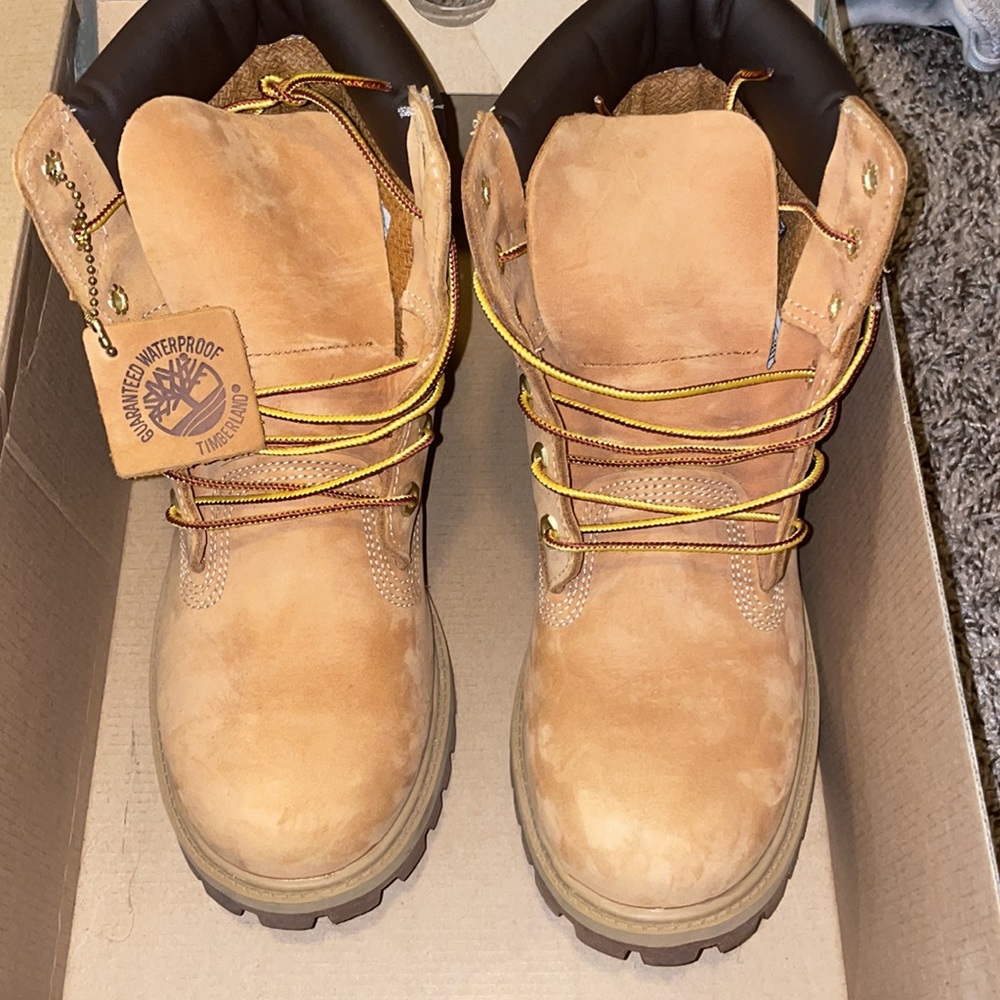 Timberland - Picture 2 of 6